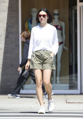 Crystal Reed pic #1198021