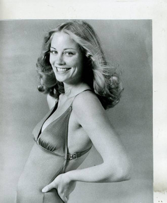 Cybill Shepherd pic #385982