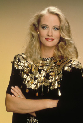 photo 21 in Cybill Shepherd gallery [id314632] 2010-11-17 00:00:00