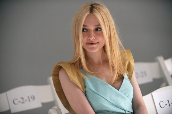 photo 12 in Dakota Fanning gallery [id465821] 2012-02-17 00:00:00