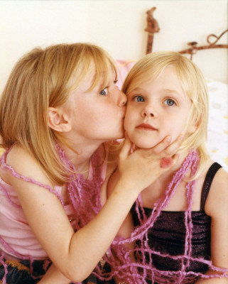 photo 19 in Dakota Fanning gallery [id213610] 2009-11-27 00:00:00