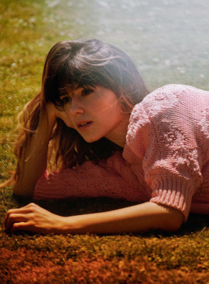 Daisy Edgar-Jones