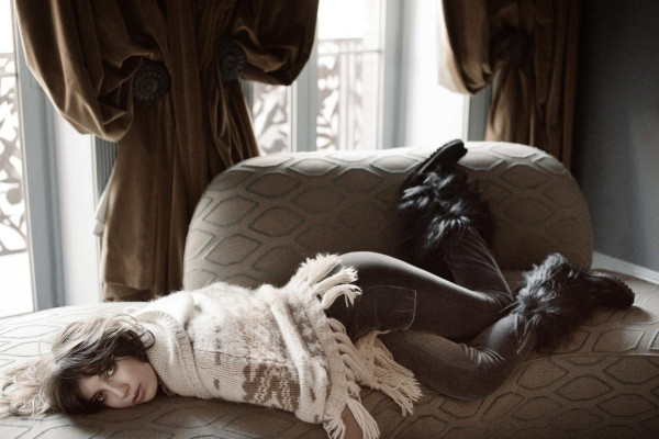 photo 26 in Daisy Lowe gallery [id310685] 2010-11-04 00:00:00