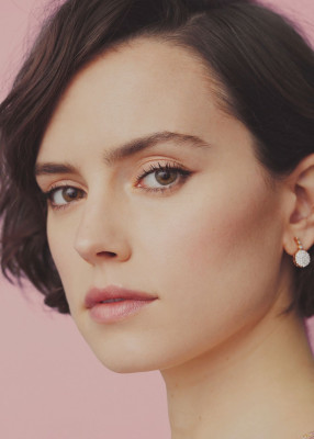 DAISY RIDLEY for Bustle 2019