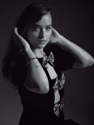 Dakota Johnson