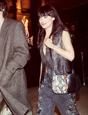 Dakota Johnson by Glen Luchford for Gucci &#039;Jackie 1961&#039; (June 2022)