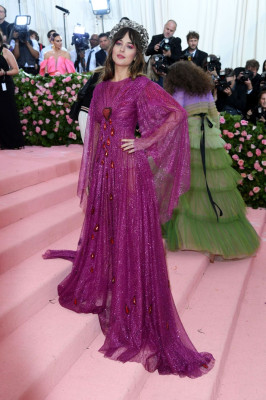 Dakota Johnson – 2019 Met Gala