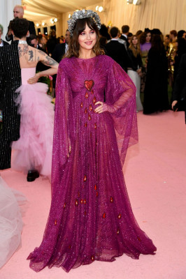 Dakota Johnson – 2019 Met Gala