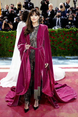 Dakota Johnson - 2022 MET Gala 05/02/2022