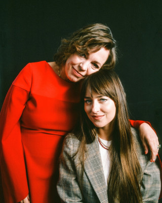Dakota Johnson- Netflix,December 2021
