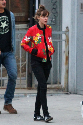 photo 25 in Dakota Johnson gallery [id738079] 2014-06-11 00:00:00