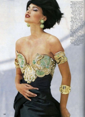 Daniela Pestova by Patrick Demarchelier for US Vogue // August 1990