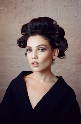 Danielle Campbell-1883 Magazine