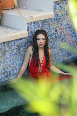 Danielle Campbell pic #850471