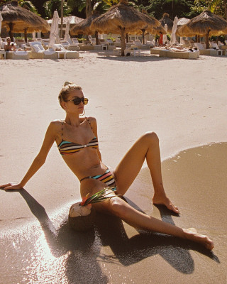 Daphne Groeneveld for Bikini Lovers