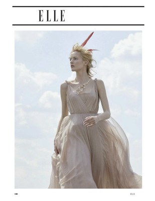 Daria Strokous ~ Elle Russia December 2018 by DAVID DUNAN