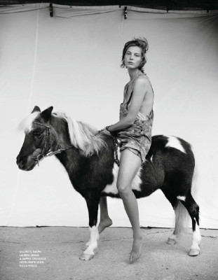 photo 19 in Daria Werbowy gallery [id546332] 2012-08-12 00:00:00