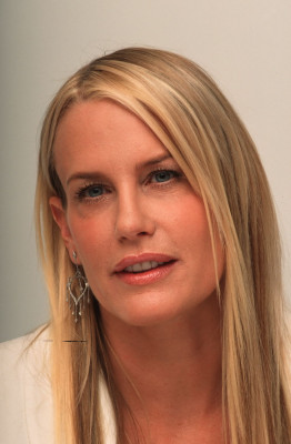 Daryl Hannah pic #95368