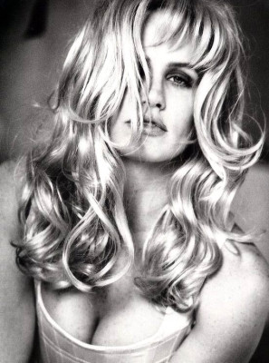 Daryl Hannah pic #95330