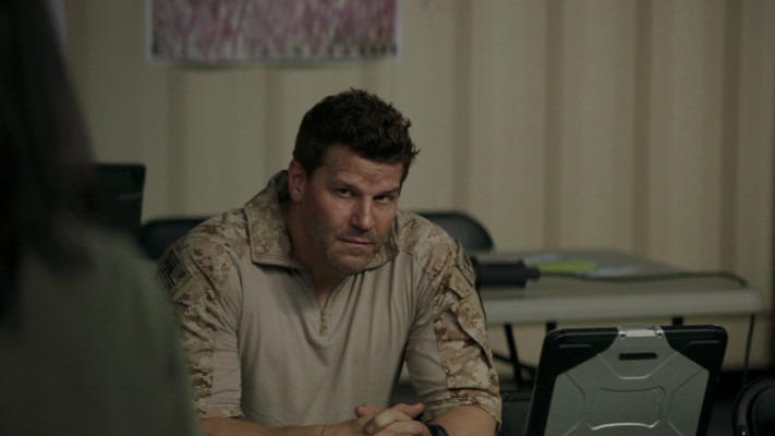 David Boreanaz - Seal Team (2017) 1x01 &#039;Tip Of The Spear&#039;