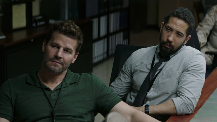 David Boreanaz - Seal Team (2017) 1x01 &#039;Tip Of The Spear&#039;
