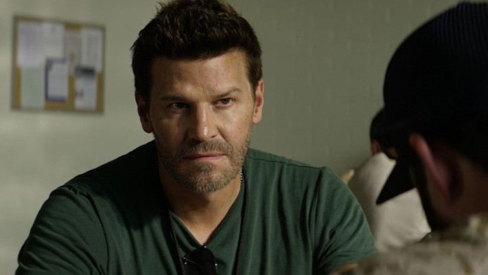 David Boreanaz - Seal Team (2017) 1x02 &#039;Other Lives&#039;