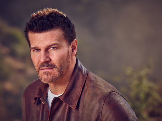 David Boreanaz - James Dimmock Photoshoot in Malibu for Emmy Magazine (2018)