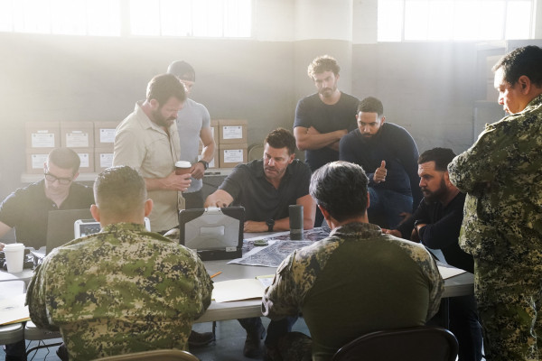 David Boreanaz - Seal Team (2018) 2x06 &#039;Hold What You Got&#039;