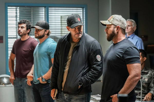David Boreanaz - Seal Team (2021) 5x01 &#039;Trust, But Verify: Part 1&#039;