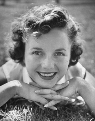 photo 3 in Debbie Reynolds gallery [id428689] 2011-10-14 00:00:00