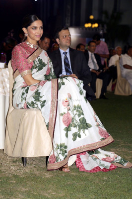 Deepika Padukone pic #952195