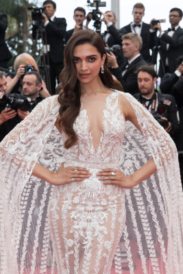 photo 15 in Deepika Padukone gallery [id1070103] 2018-05-14 00:00:00