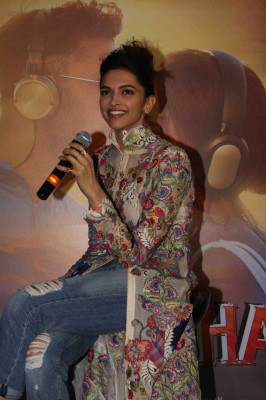 Deepika Padukone pic #870051
