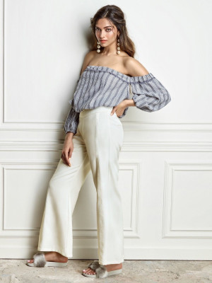 Deepika Padukone pic #960224