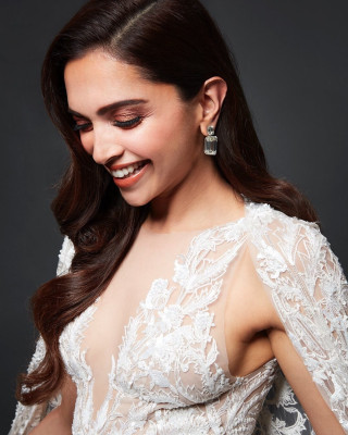photo 3 in Padukone gallery [id1070226] 2018-05-14 00:00:00