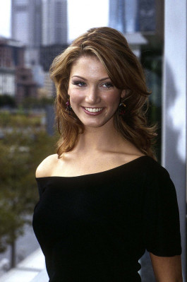 Delta Goodrem pic #212420