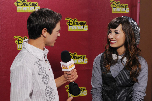 Demi Lovato pic #390852