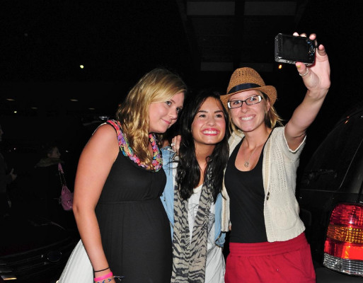 Demi Lovato pic #395350