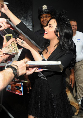 Demi Lovato pic #437191