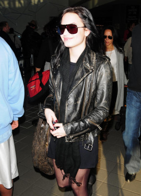 Demi Lovato pic #437903