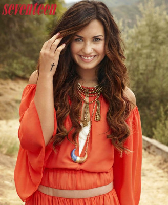 Demi Lovato pic #484353