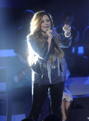 Demi Lovato pic #481443