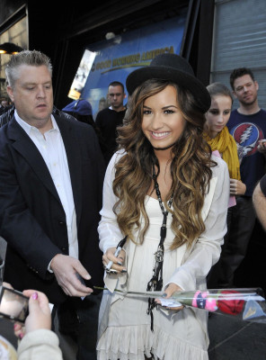 Demi Lovato pic #421380
