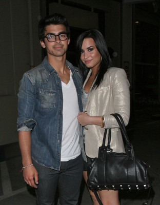 Demi Lovato pic #439433