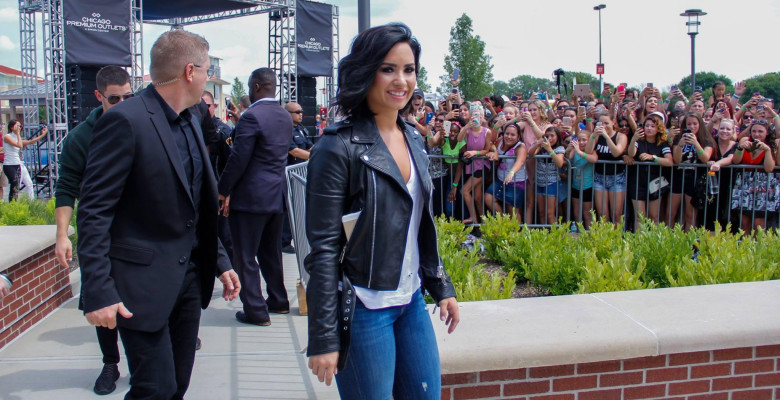 photo 10 in Demi Lovato gallery [id904000] 2016-08-06 00:00:00