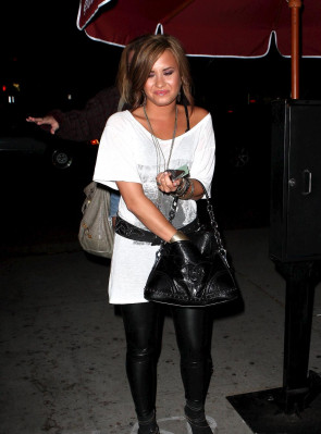 Demi Lovato pic #466570