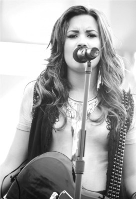 Demi Lovato pic #419492