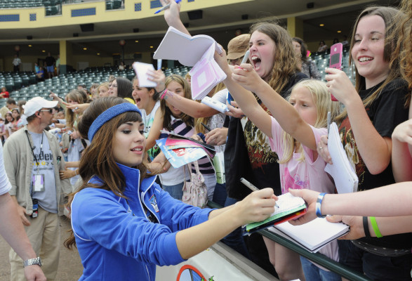 Demi Lovato pic #348602