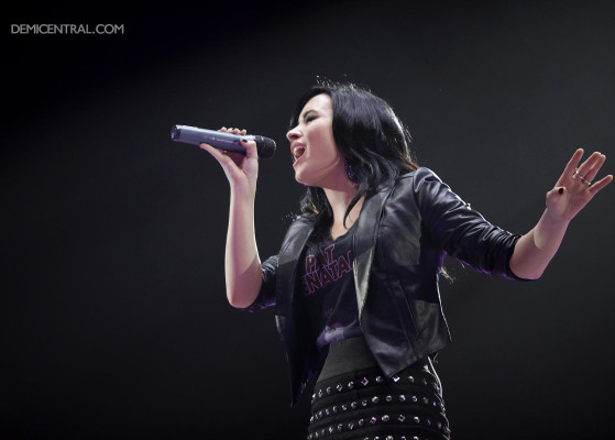 photo 20 in Lovato gallery [id215325] 2009-12-01 00:00:00