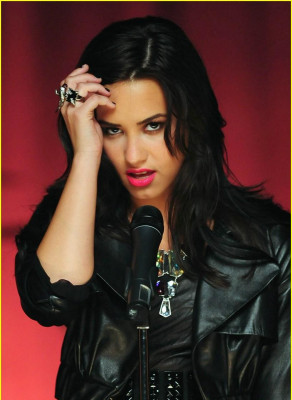 Demi Lovato pic #341427